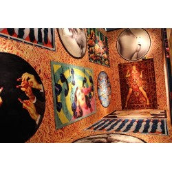 SELETTI Toiletpaper Rug  - Lady on carpet