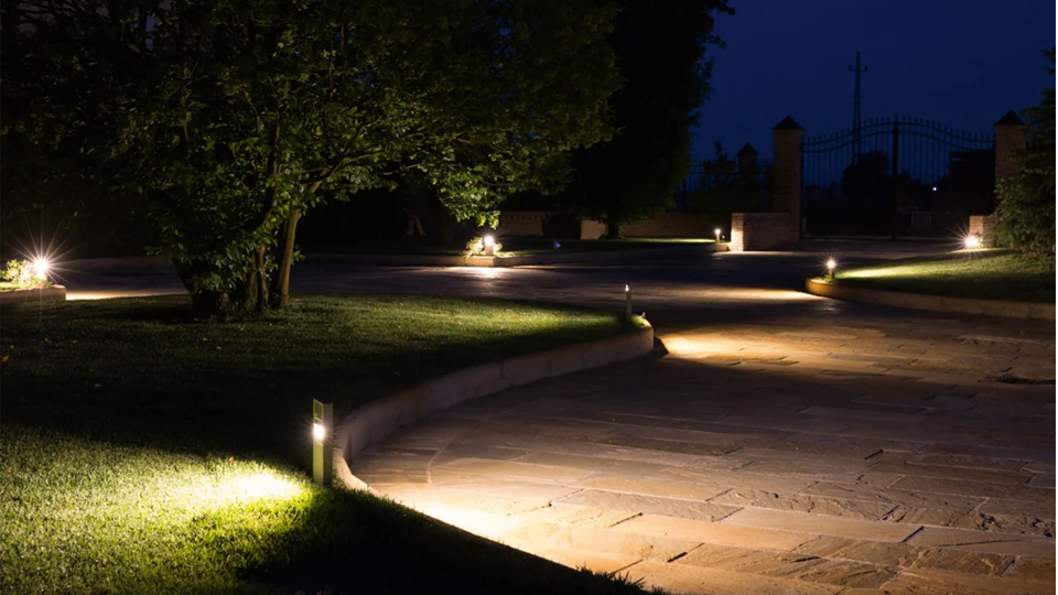 Iluminación en tu jardín: crea el ambiente perfecto.